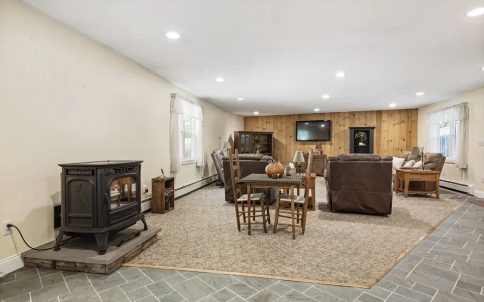 6fdcbd02769b15016c64d24d4007aa8cl-m374560097rd-w1280_h960