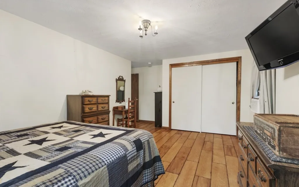 6fdcbd02769b15016c64d24d4007aa8cl-m9640177rd-w1280_h960